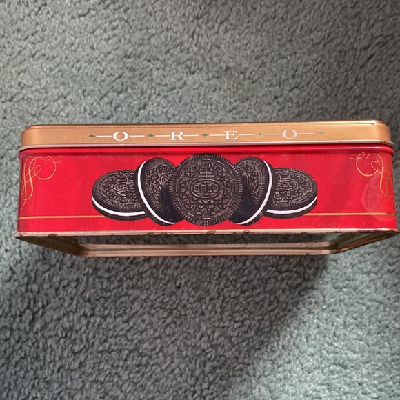 Vintage 1994 Oreo Cookie Tin Holiday - Unlock The Magic 🎅🎄 - Picture 6 of 9